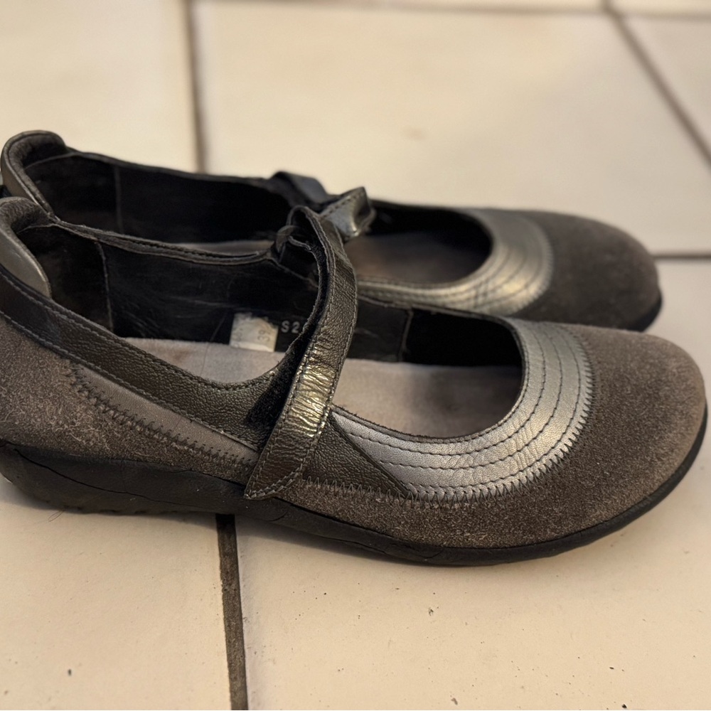 Naot Gray Leather Mary Jane with Strap